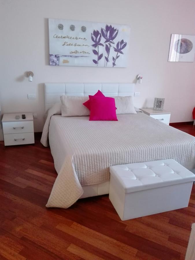 Residenza Piazza Moro Bed and Breakfast Bari Buitenkant foto